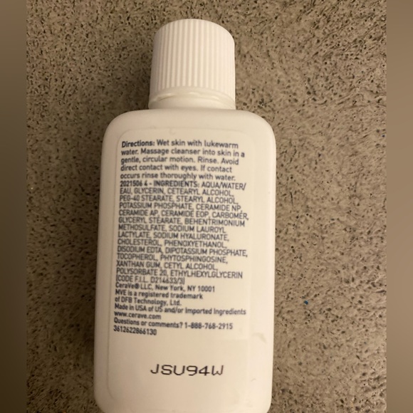 Skin Care Bundle- CeraVe, Aquaphor, La Roche Posay, Eucerin & more - Picture 3 of 13